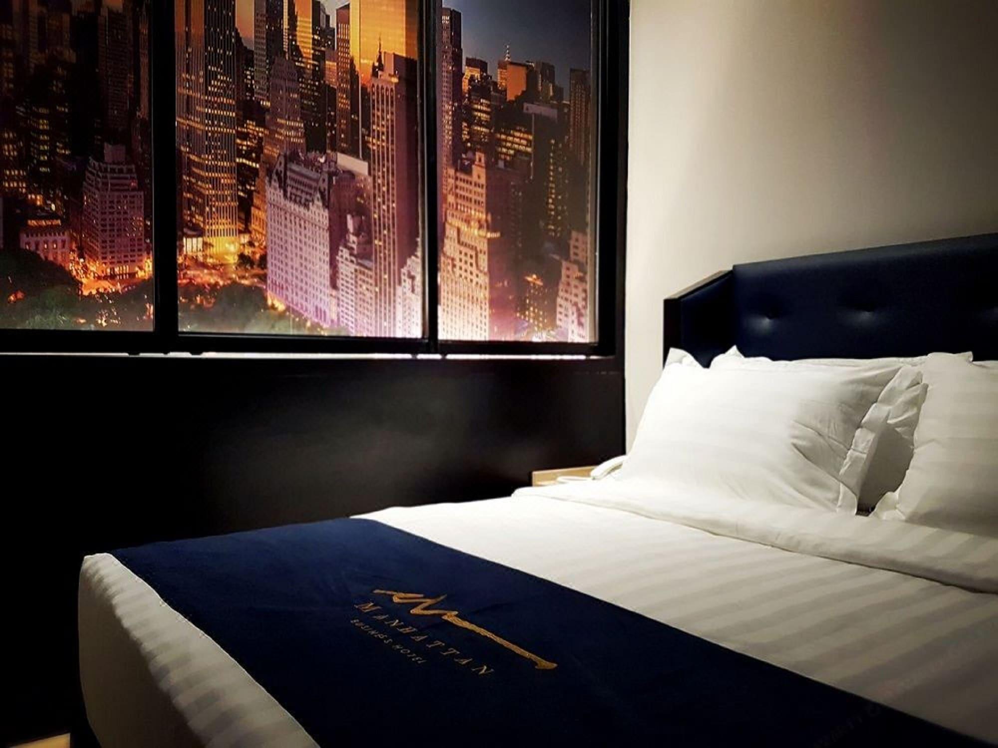 Manhattan Business Hotel Ttdi Куала-Лумпур Экстерьер фото