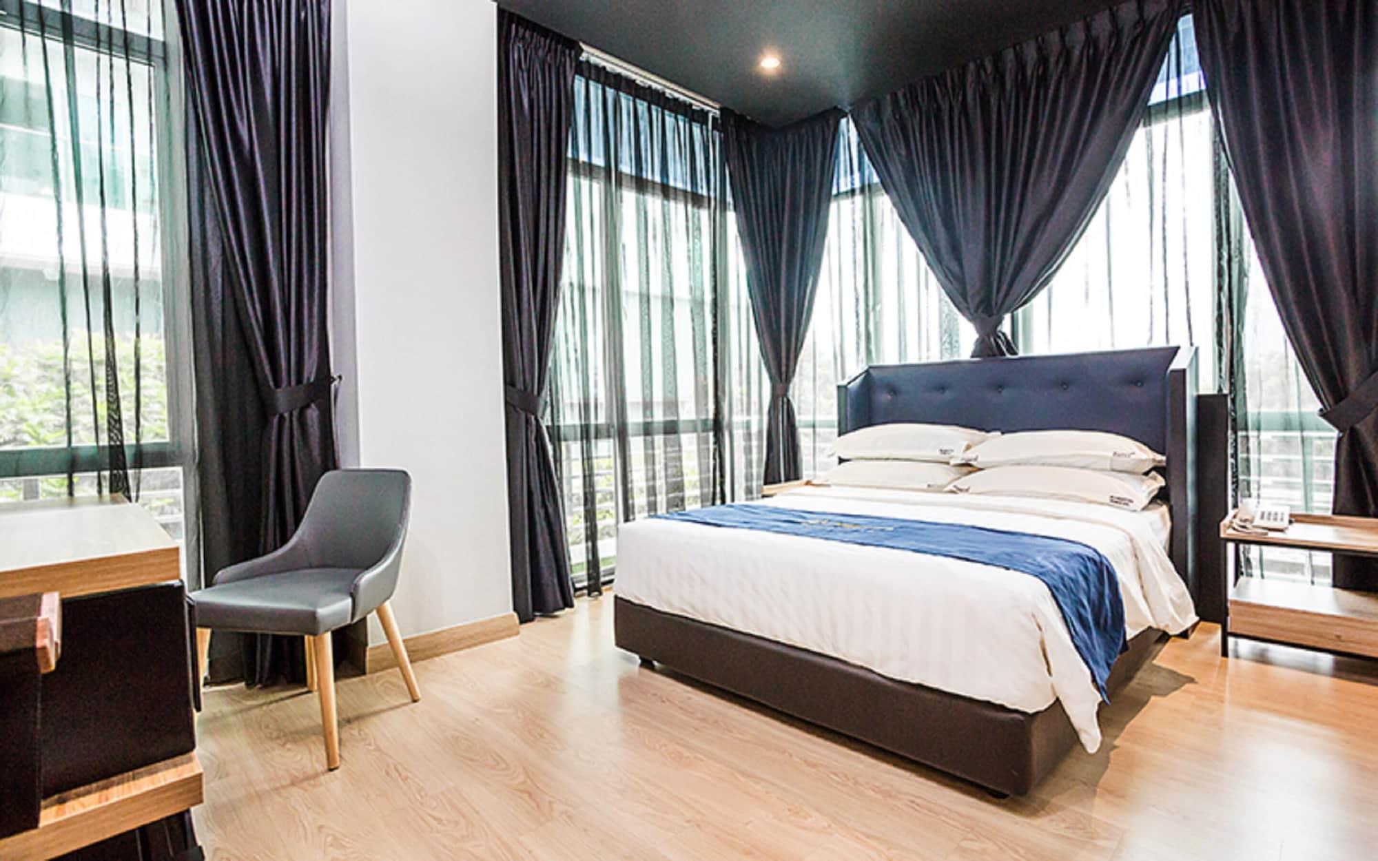 Manhattan Business Hotel Ttdi Куала-Лумпур Экстерьер фото